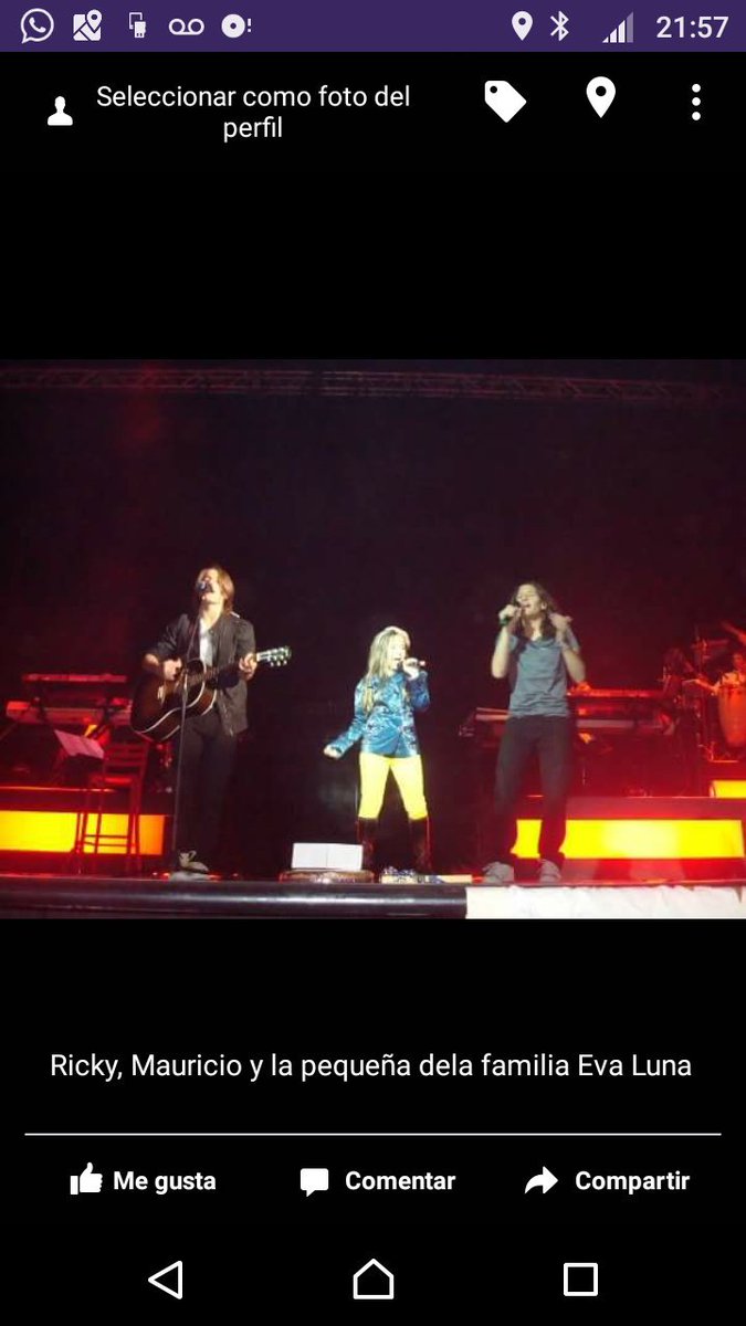 Dragona35's tweet photo. @montanertwiter mira lo que encontré en el baúl de mis recuerdos. Luna Park agosto del 2009. Que chiquitos todos!!! https://t.co/XseXMhCly8