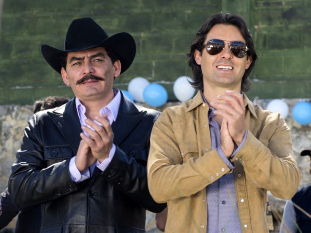 PorSiempreJoan's tweet photo. ¡Gran final! No te pierdas el desenlace de #PorSiempreJoan @JoseManFigueroa @Ernestodalessio https://t.co/8S8jHMjUNz https://t.co/3ZLVrM2F16