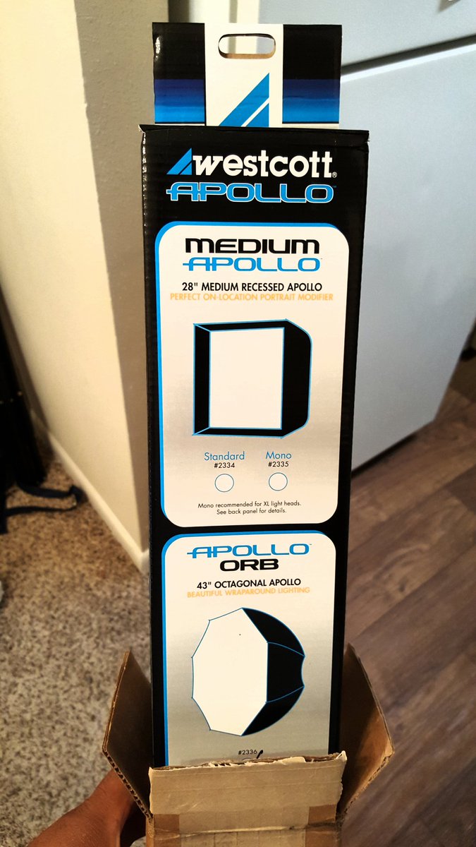 ThaBusinessMann's tweet image. @keithbdixon Look what just came in! @WestcottCo #ApolloOrb #43Inch #LightModifier! #WestcottCo