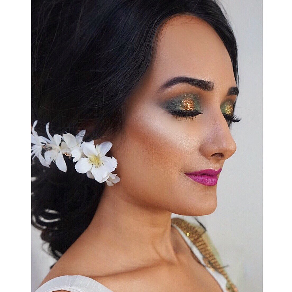 RavB_Co's tweet photo. bright colours for @AshAujla's sangeet, revealing tmrw why she was the ULTIMATE #RAVB bride #KaashniBrar #ManiJassal https://t.co/J7SWhPk2ZO