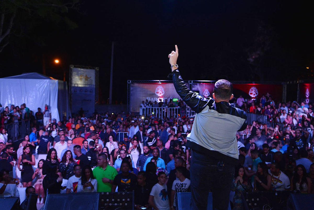 Bailoteando tweet media