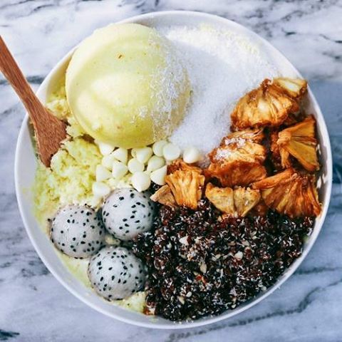 VitaForte's tweet photo. bysaber pineapple coconut bowl https://t.co/qOvOyjfaVv #vitaforte #coconutwaterpowder packing #essentialnutrients https://t.co/iWLgQyk17G