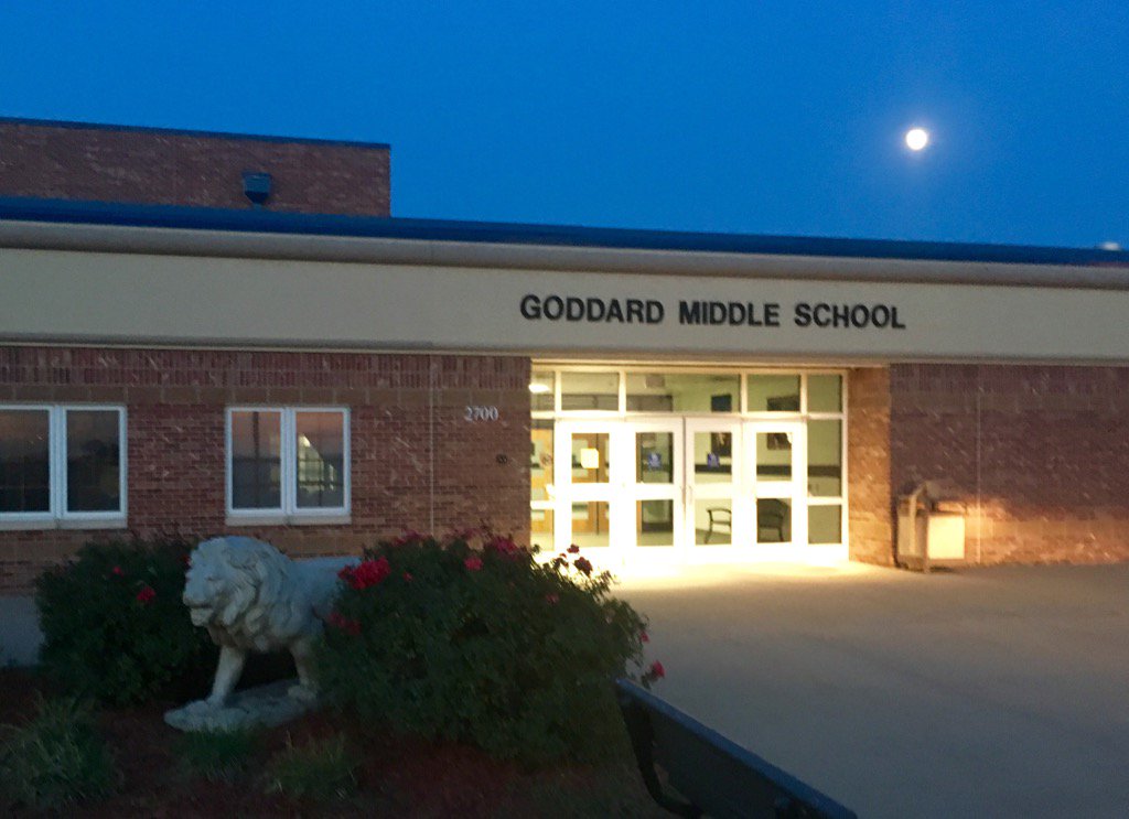 USD265_GMS's tweet photo. GMS ready for first day of school tomorrow!#265Ready https://t.co/UklKMkxoWD