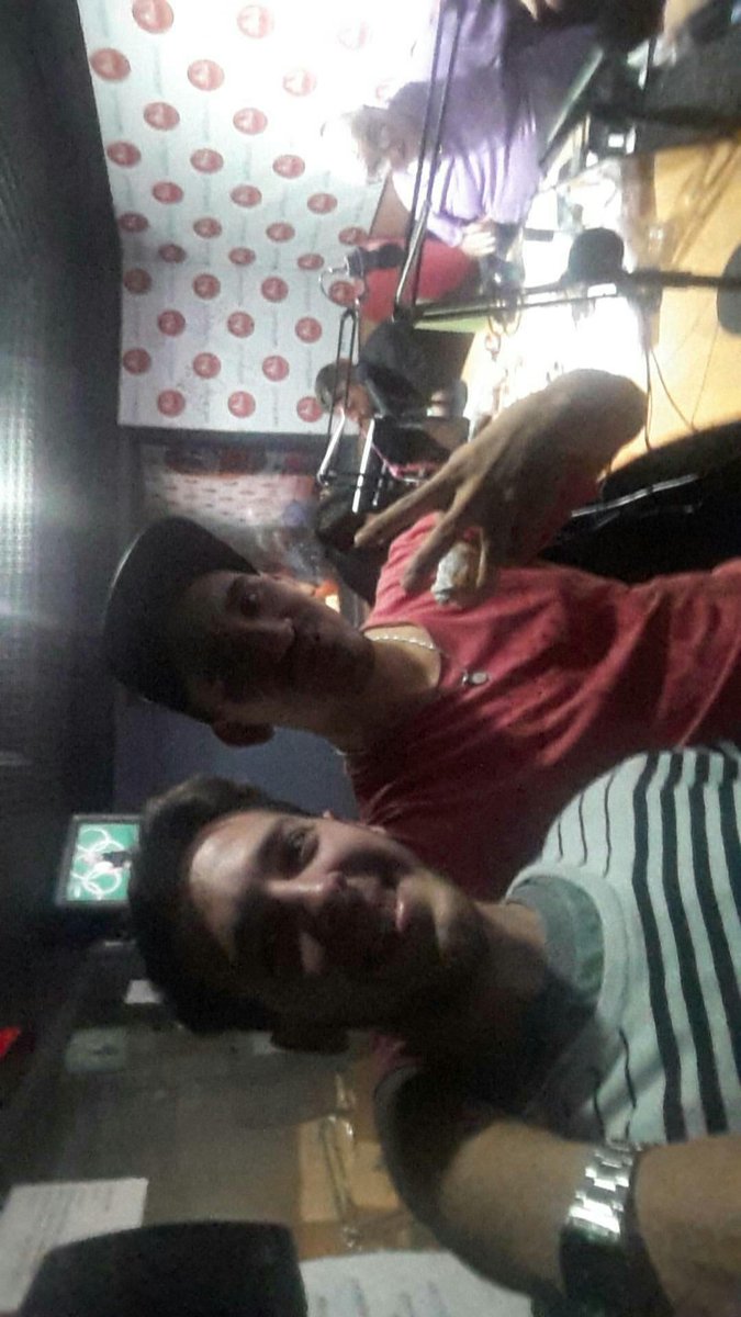 AlexPrando's tweet photo. Gran programa N°13, late boca 93.1! https://t.co/p1nfbeUndJ