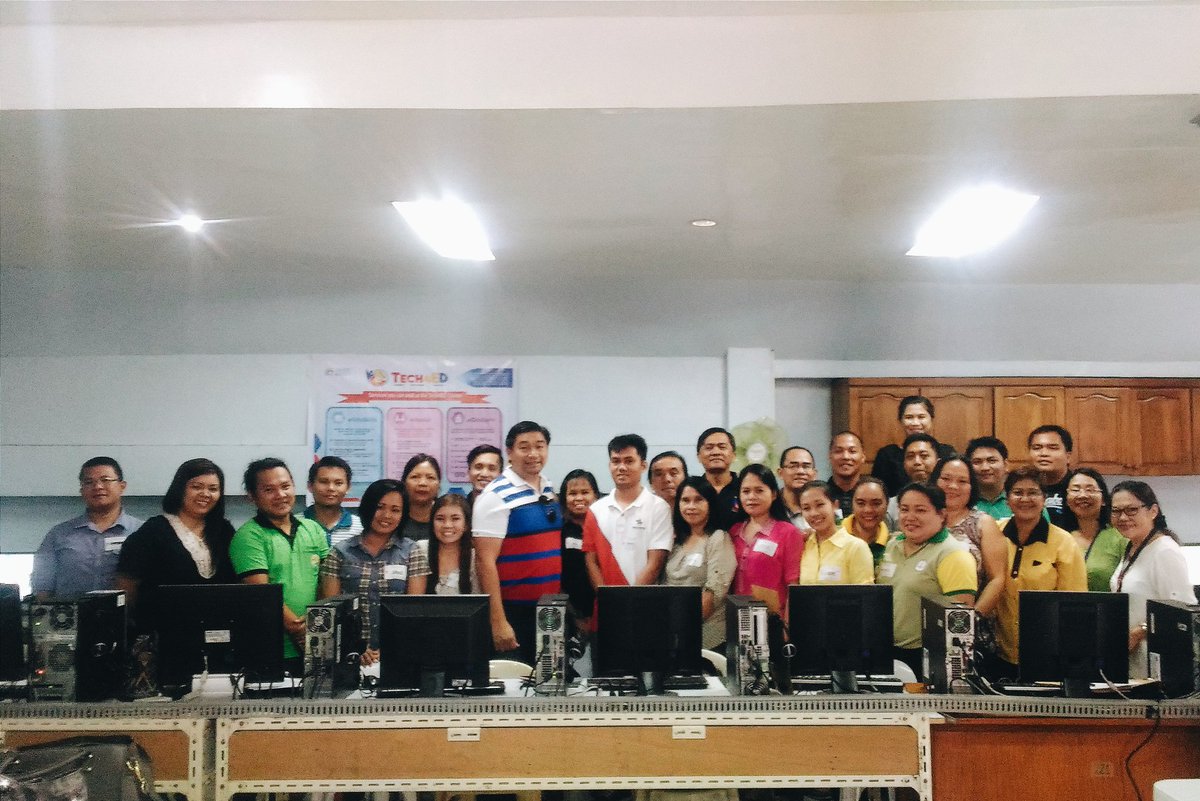 foomc2director's tweet photo. Cagayan de Oro - Day 1 of the Center Manager's Training at the ICT Skills Training and Internship Center on Aug 16. https://t.co/JnL4sL3HSr