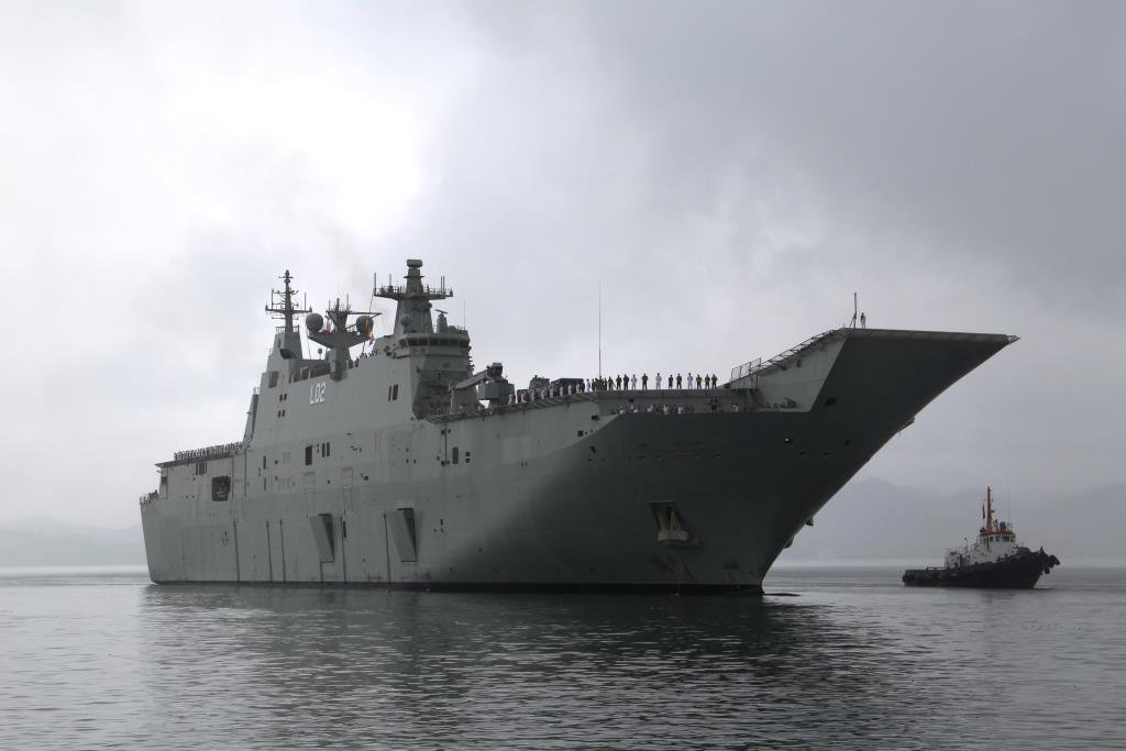 dfat's tweet photo. Fiji welcomes #HMASCanberra back. After #RIMPAC2016 off Hawaii coast #YourADF stops in #Fiji 6mths after #TCWinston https://t.co/f7Tq6GwJwB