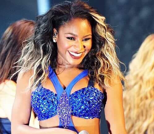 llittlejauregui's tweet photo. #respectnormani 💗💗💗 https://t.co/YehzQ8Xr4B