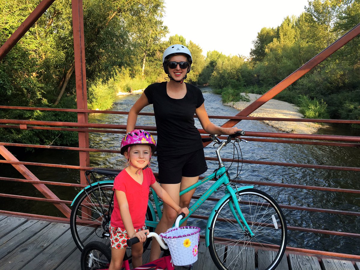 SRSestero's tweet image. Flying down the Boise greenbelt at 4 mph with Miss Macey. #CrazyAuntie #VisitBoise #OrMoveHere