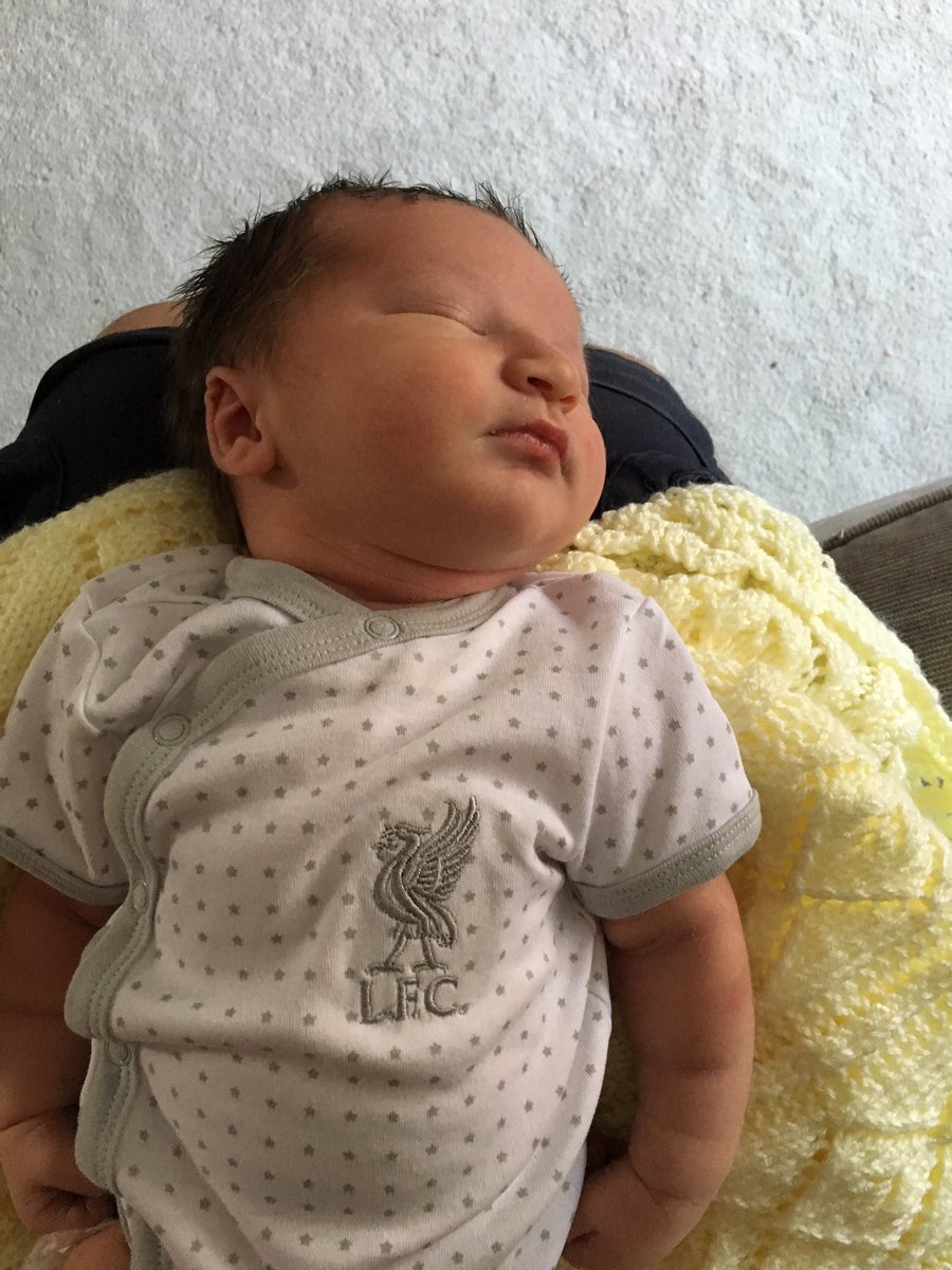 Chrisryan31Ryan's tweet photo. 3 days old and finally at home in his first LFC stuff #bornareddieared #LFC #newborn #family https://t.co/ChgH9QtT0p