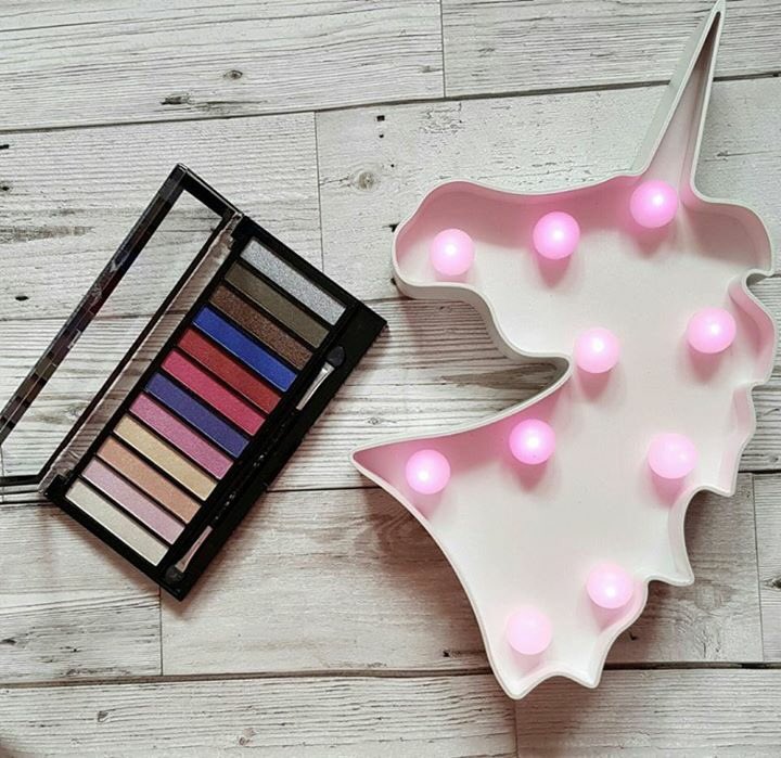 makeuprev_my's tweet photo. 💜💜💜 Unicorns Are Real palette RM45 and ✨ if you've been meaning to try some colours, this is for you 😍 https://t.co/55tuE6eaid
