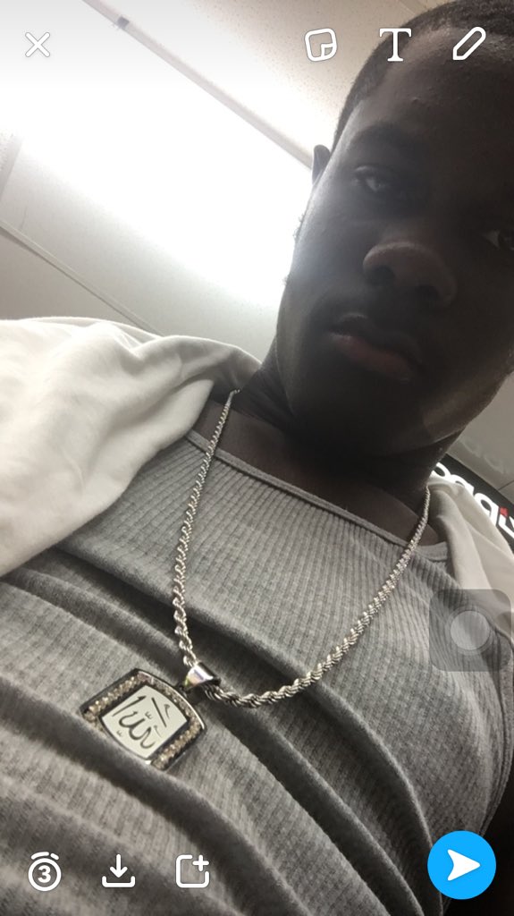 swpjoe_'s tweet photo. 🙏🏾❄️ #Leeky https://t.co/NoPEC03tLh
