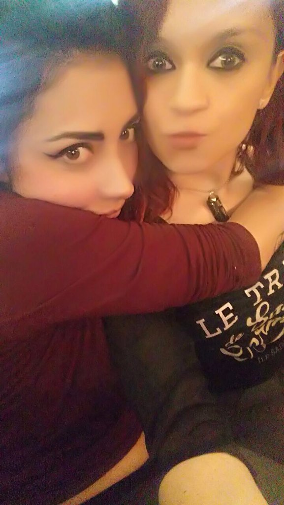 MariaAdaptica's tweet photo. 'Cuz all of me loves all of you. 🔮🌙❤️ @tann_araujo https://t.co/NGh5cdcl0v