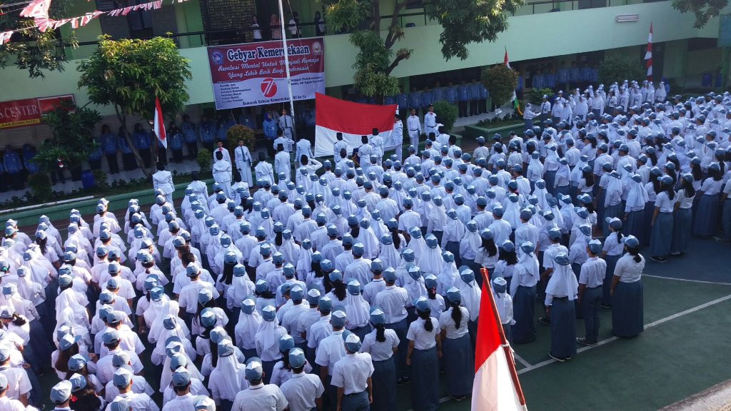 mystique_een's tweet photo. 08.17 #HappyIndependenceDay #Indonesia71th ๐ฎ๐ฉ #merdeka #71thindonesiamerdeka #jurnalistik13 https://t.co/IXvmD32UZf
