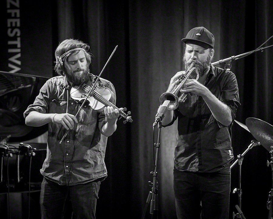 toresetrephoto's tweet photo. Mathias Eick and Håkon Aase at Victoria teater last night #oslojazz #mathiaseick @oslojazz https://t.co/h6vPzehYo4