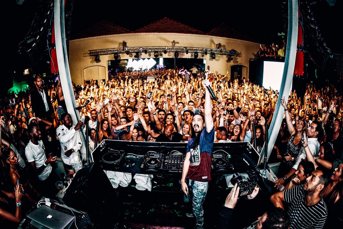 U travel so far just to play for a few hours but it's all worth it when u have the best fans in the world. #portugal https://t.co/mM02Nxam58