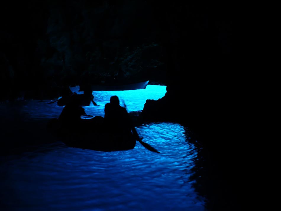 CroCruising's tweet image. #Visit the Blue cave, #Biševo and #discover the beauties of #Croatia with us! #CroatiaCruising Photo: tz-vis.hr