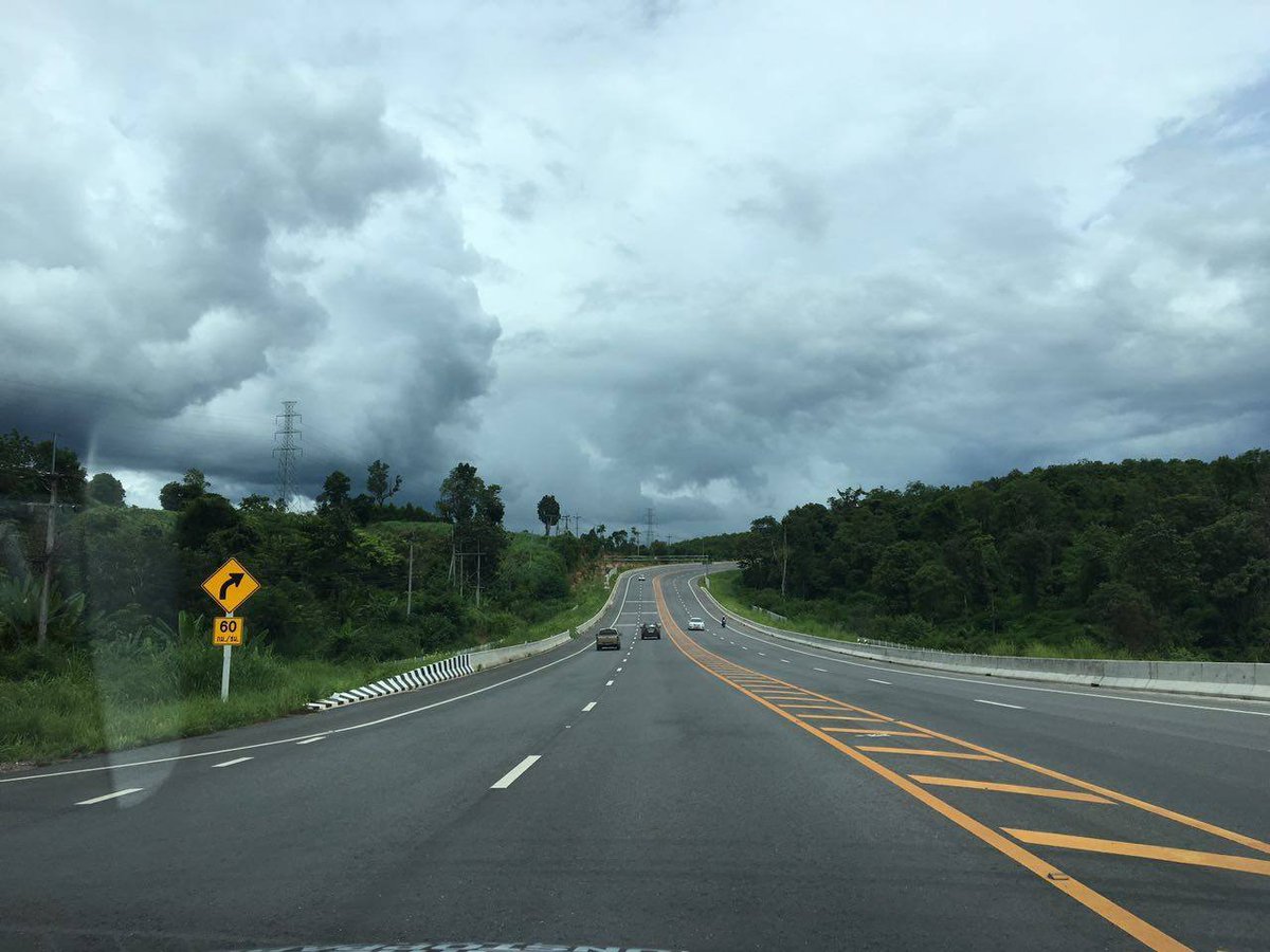theroadtripper's tweet photo. Check out some of the snapshots from the recently concluded #DUSTERdrive >> https://t.co/a5bLo3mxwQ #Roadtripper https://t.co/hJUbBaitMz
