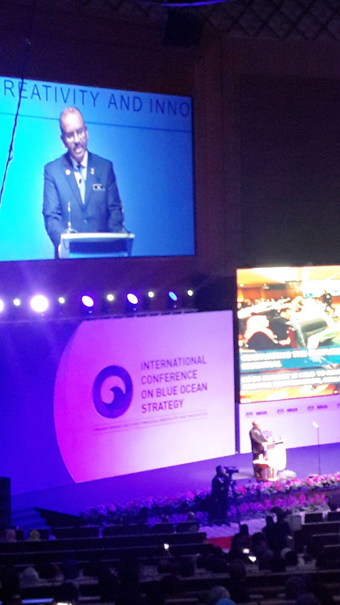 RSOGMalaysia's tweet photo. TS @DrAliHamsa delivering a Keynote Address "Formulating and Implementing National Blue Ocean Strategy" at #ICBOS https://t.co/PS30nZfocq