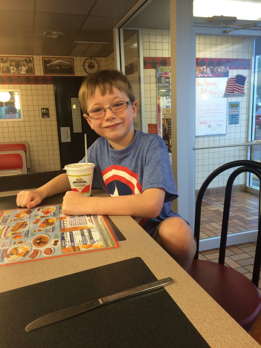 joshcarter83's tweet photo. #firstdayofschool2016 took Kai for breakfast #firstdaytradition 1st Grade @WaffleHouse https://t.co/bUFFrpXA6u