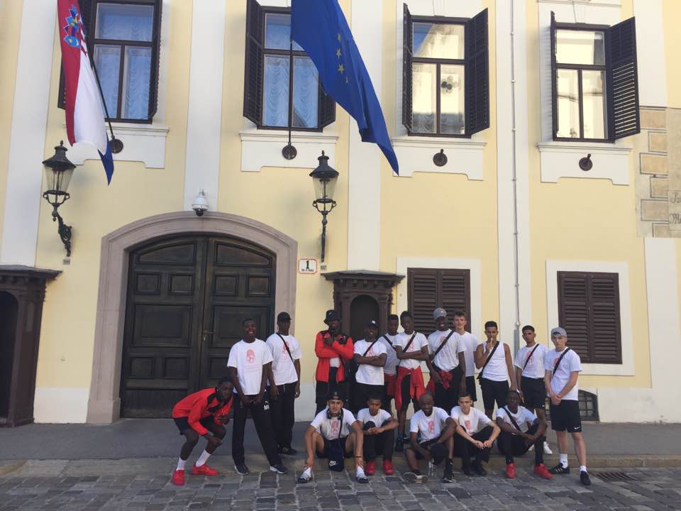 mus_protouchsa's tweet photo. on tour with @protouchsa at Macedonia &amp; Croatia https://t.co/T1ogeUmnX4