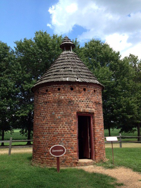 HammockAuthor's tweet photo. Visited Shirley Plantation with my niece yesterday. The Great House was completed in 1738. #Virginia @VisitShirley https://t.co/ro5B3mjaaV