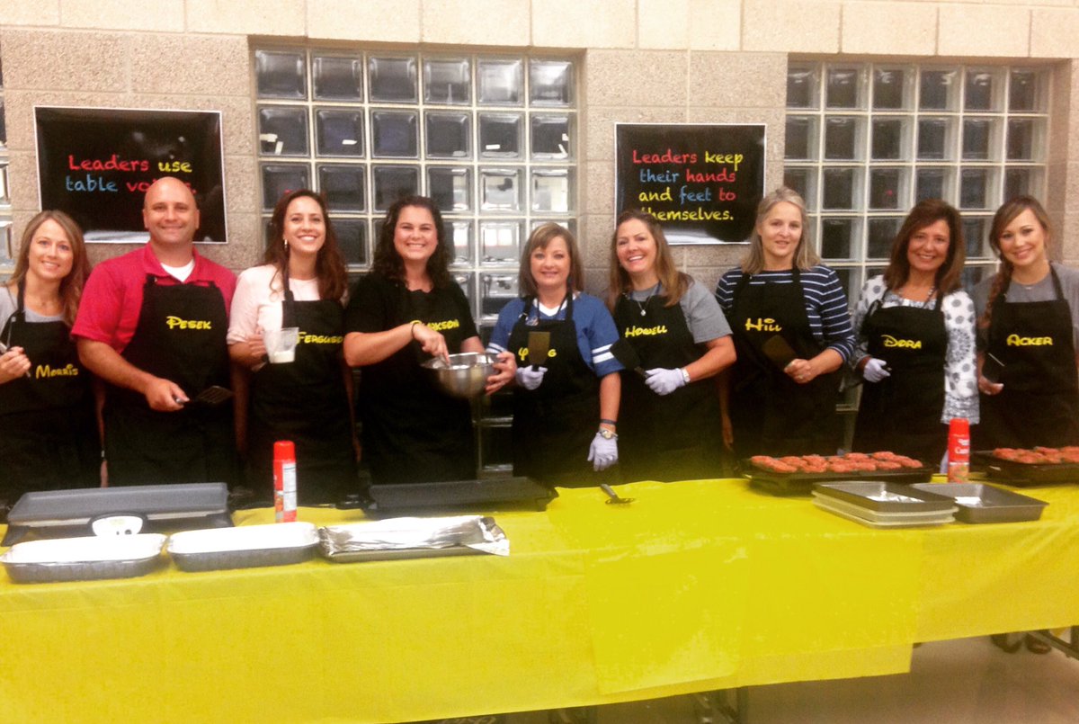 Melanie Acker tweet media