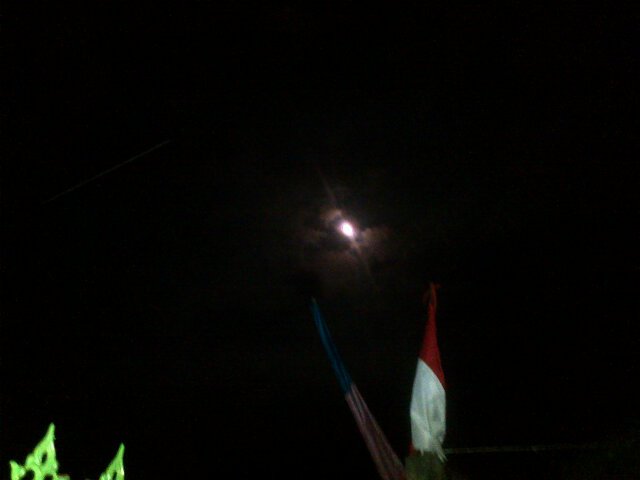 susanto_blackbe's tweet photo. Malam kemerdekaan https://t.co/tvsPcRfgqM