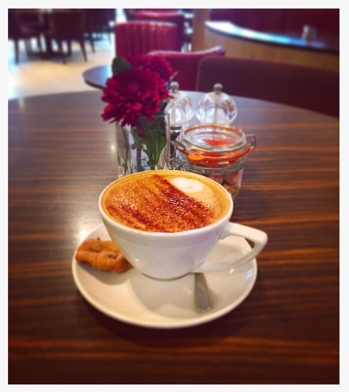 CBPaternosterSq's tweet photo. A good day starts with positive attitude and a great cup of coffee! #goodmorning @Unionroasted https://t.co/KsrE85TI6N