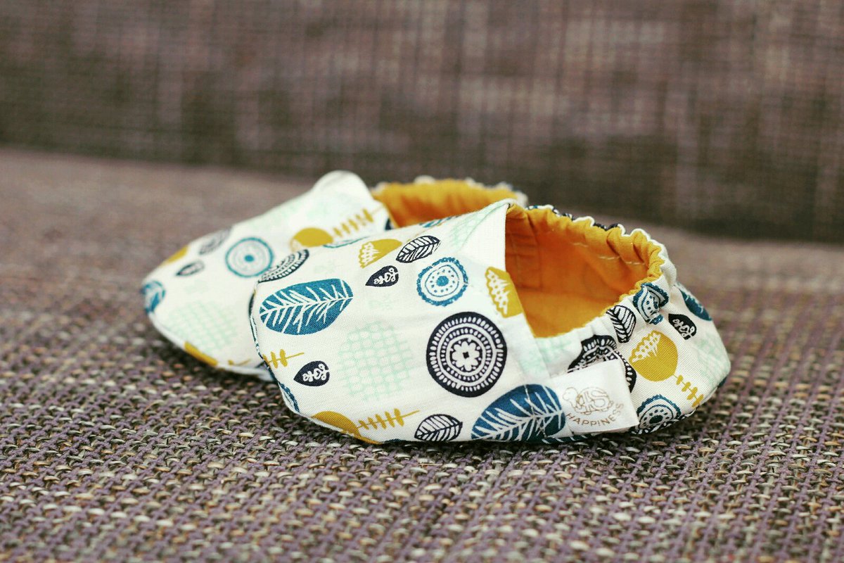 LindiMelse's tweet photo. Voor wie benieuwd is naar de slofjes. Zie hier een probeersel https://t.co/i1VTaB7ftp #FSHappiness #slofjes #baby https://t.co/xAwBfsgSmW