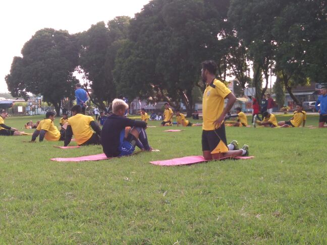 Meiga dan FAS, baru landing di Abd Saleh langsung latihan, umak minis (y)