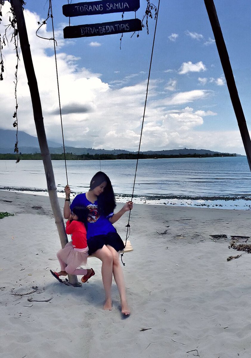 saricaink's tweet photo. #sulawesitengah #poso #desamapane #beach 🌊🌊🌊 https://t.co/WurCBn5rUr