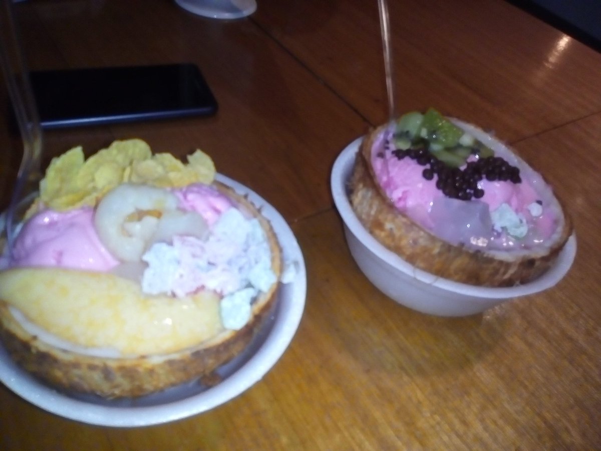 Pengen mam di <a href="/mangkokmanis/">mangkokmanis dessert</a> lgi...ice creamnya nyami-nyami