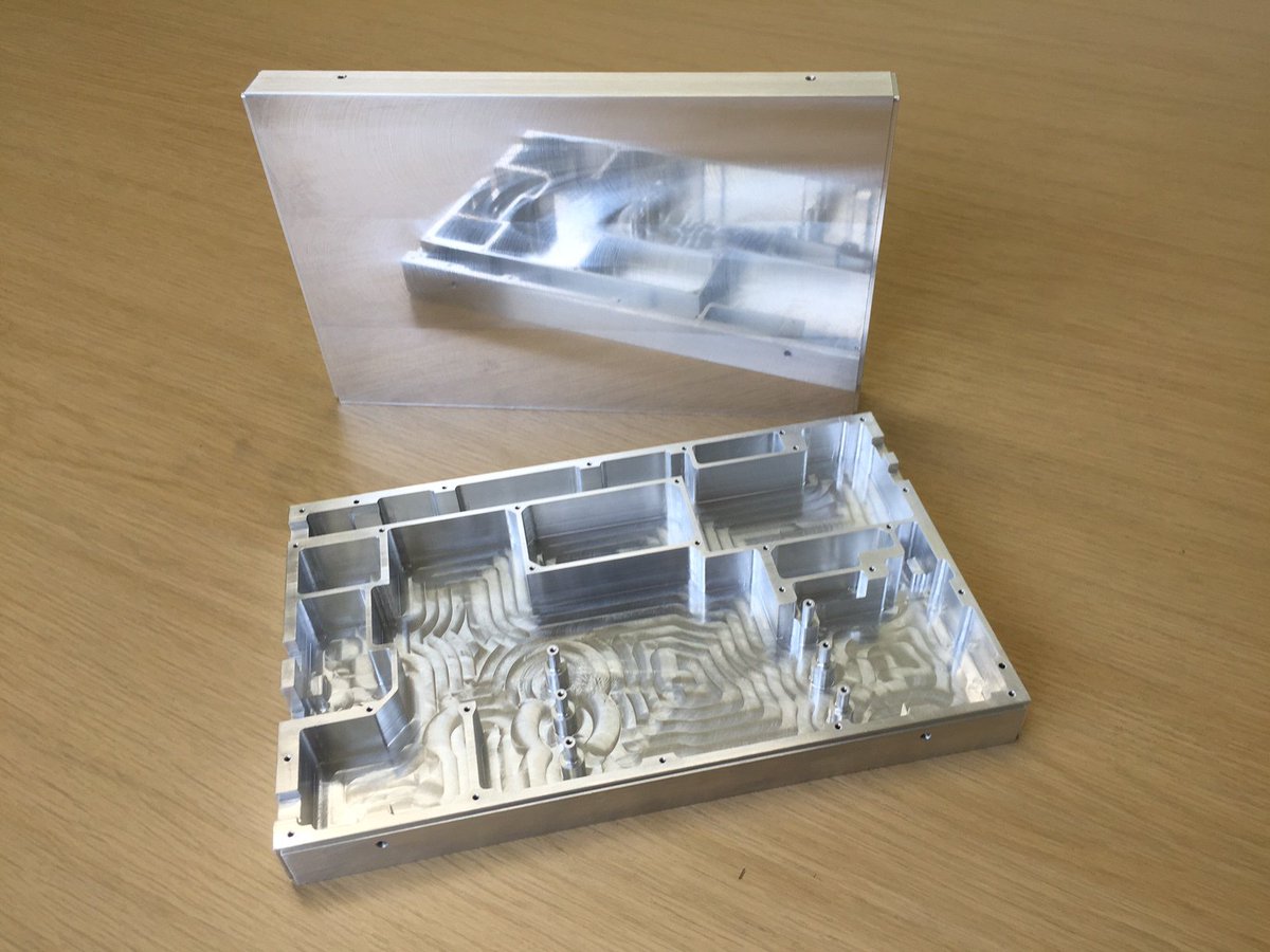 Look at these Clamshells! We've stood one up behind another flat on the table to show the fantastic finish #UKMfg