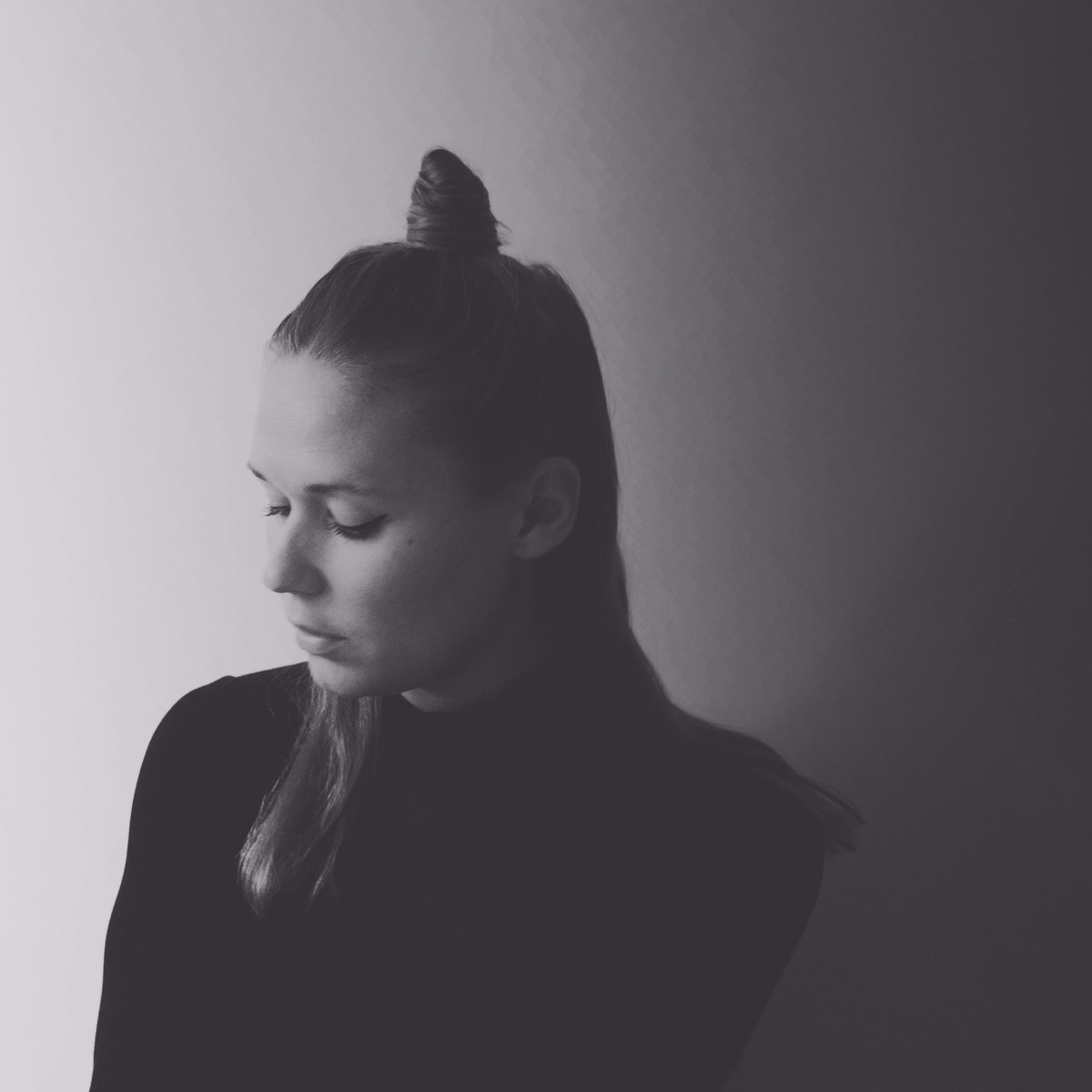 The No3 dynasty just got a little bigger 💎 We proudly present Amille! 👌 New single 'Small Hours' is out this Friday!