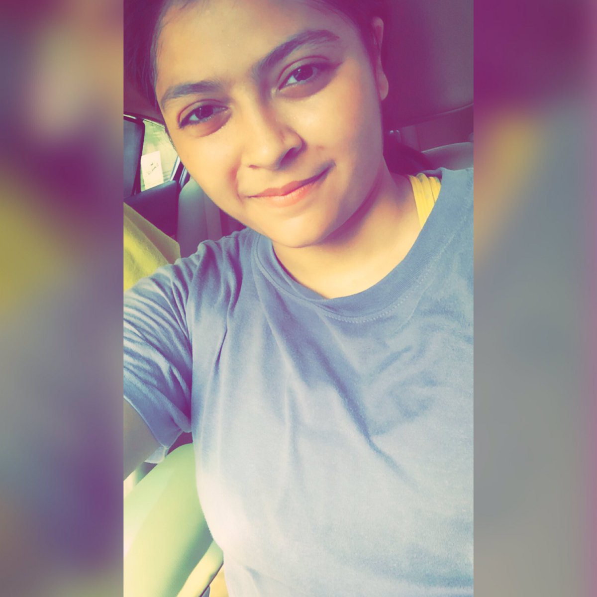 mmirza2807's tweet image. My attitude is based on how you treat me! 👍🏽
#AfterPractice #Morning #Selfie #MariamMirza #Pakistan #TennisPlayer