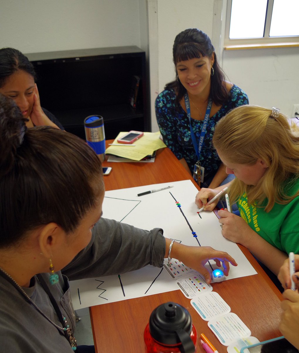 Teachers <a href="/DelValleISD/">Del Valle ISD</a> designing lessons with Ozobots - hosted by <a href="/DVISD_DAEP/">delvalledaep</a> #dvisdpd #dvminiconf
