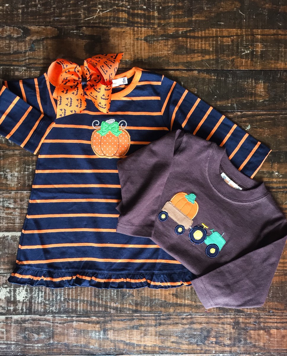 mommiechicandme's tweet photo. NEW #pumpkinpatch outfits from #luigikidsbyacvisa ft. @WeeOnes #mommichicandme #leaguecityboutique #fallisin 🎃🍂💛 https://t.co/t9JIC2W0In