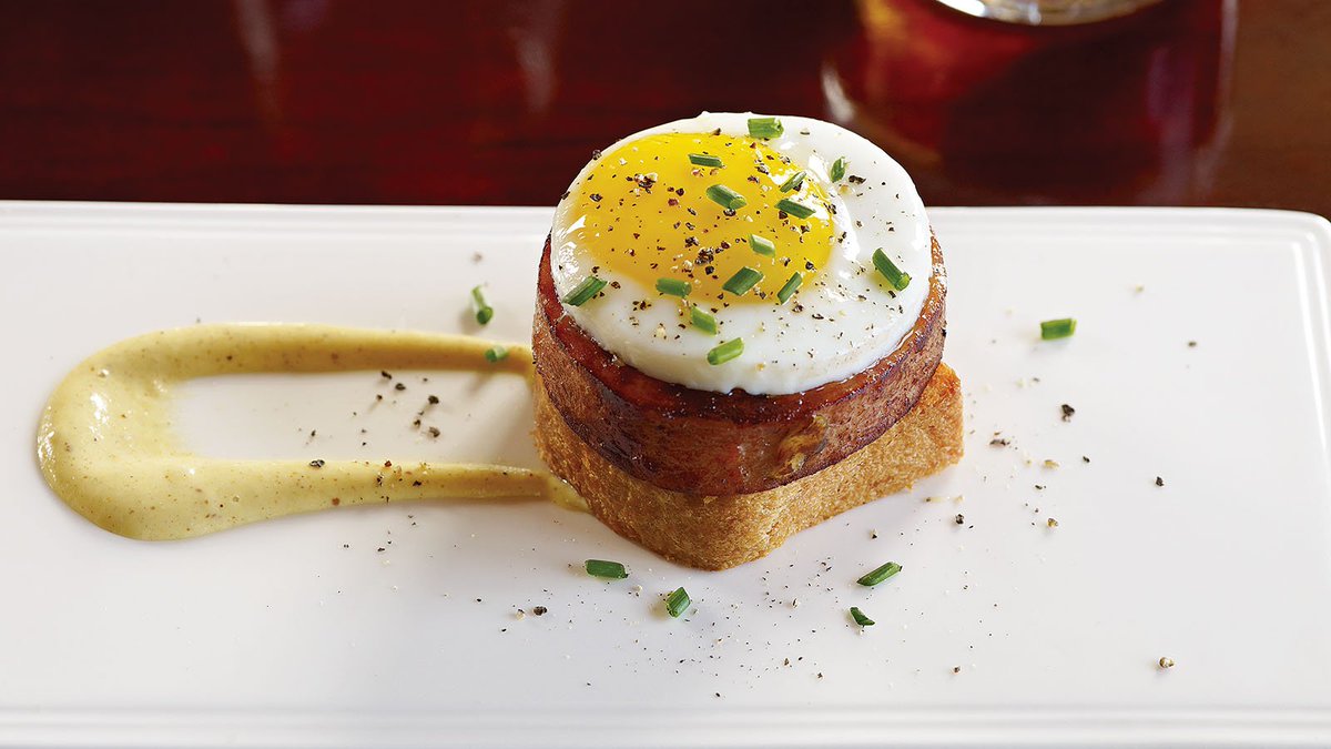 Plate (@platemagazine) on Twitter photo Get ready for football season for game-time recipes like <a href="/cornertablempls/">Corner Table</a>' bologna sandwich: platem.ag/2aZiFHF Get ready for football season for game-time recipes like <a href="/cornertablempls/">Corner Table</a>' bologna sandwich: platem.ag/2aZiFHF