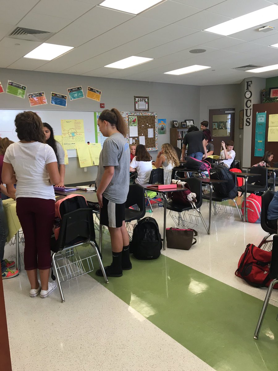 MWatkins2015's tweet image. Students engaged in learning! @HuntsvilleMS #learningisactive #collaboration