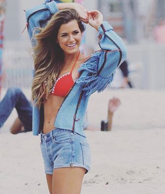 MarilynSpas's tweet photo. We love us some @joellefletcher! How cute is this red suit?! #redspiration https://t.co/sqqfoVPY4h