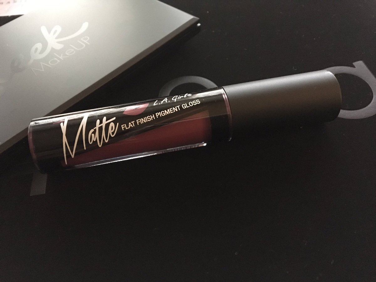 Nadjavsister's tweet photo. New matte liquid lipstick by #L.A.Girl in the colour rebel 😍💕👍🏽 https://t.co/P6nMNVsg58