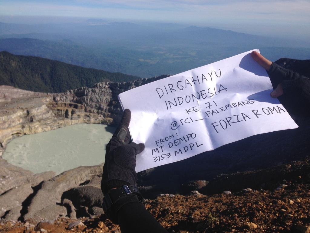 Dirgahayu REPUBLIK INDONESIA ke 71 jayalah didarat,laut dan udara!!!  cc <a href="/OfficialASRoma/">AS Roma</a> <a href="/OfficialRoma_ID/">AS Roma Indonesia</a>