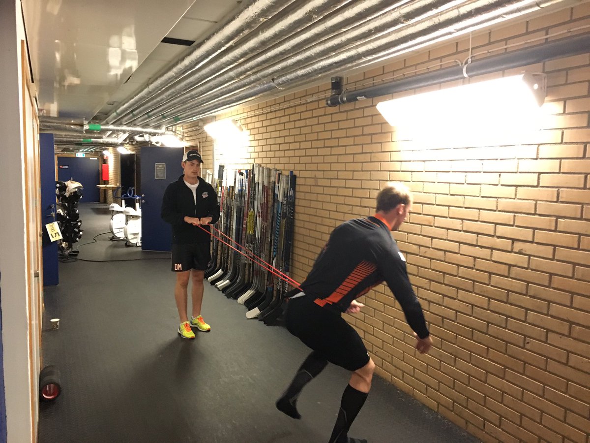 The boys back at the rink. A little workout for <a href="/davephillips13/">David Phillips</a> with <a href="/DannyMawer18/">Danny Mawer</a>