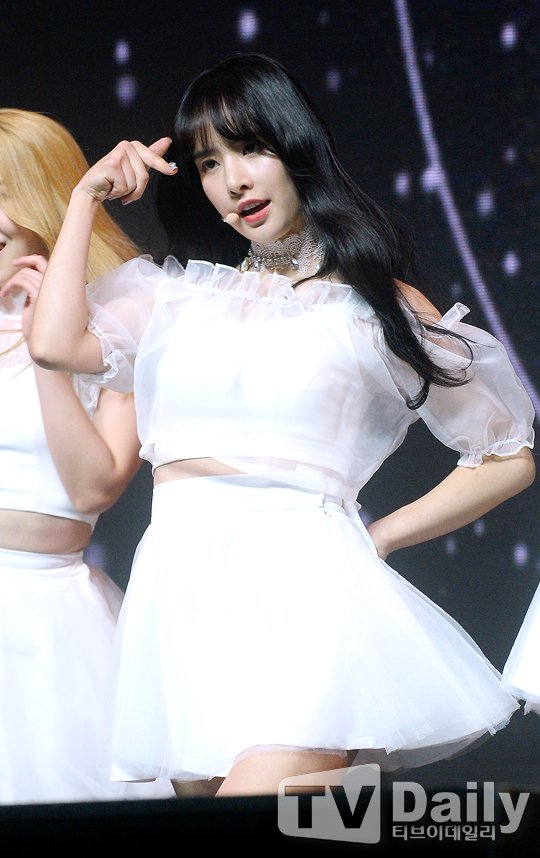 CqEK5wGVYAAncea.jpg:large