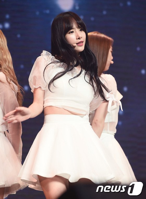 CqEKWd1UMAAHGq5.jpg:large