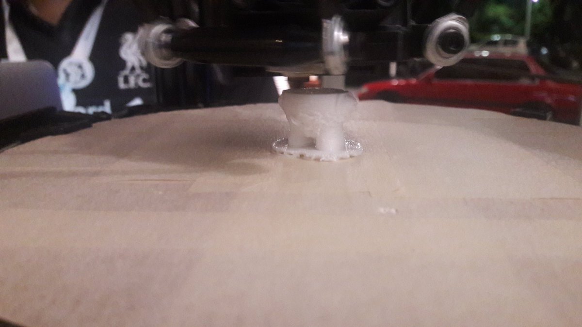 twt_borneomy's tweet photo. . @makeramai first 3D printing demonstration https://t.co/vSGcyipOPa