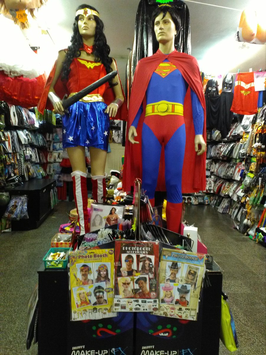 DressFranky's tweet photo. All ready for comic con Chester x https://t.co/NqIMWJoyt9