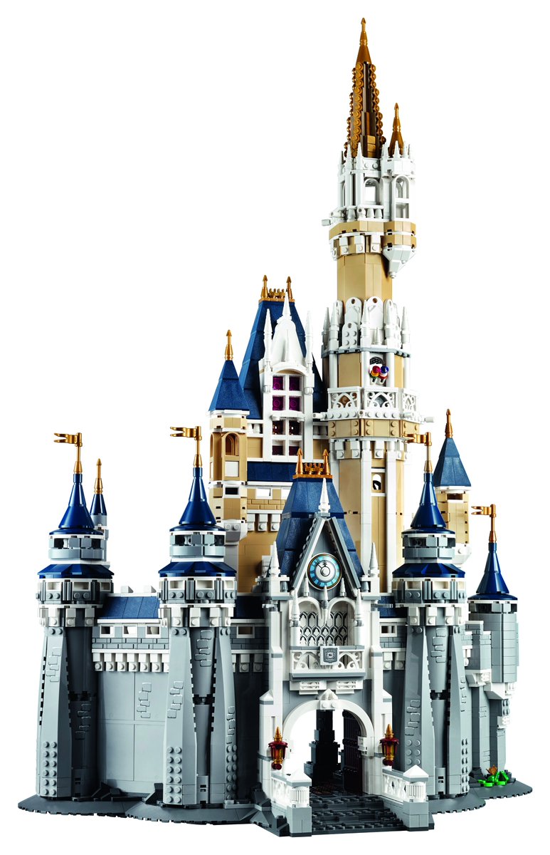 LEGO_Group's tweet image. Explore this LEGO replica of the WDW Resort, Disney rooms and minifigures. Coming September! lego.build/2blTvTs