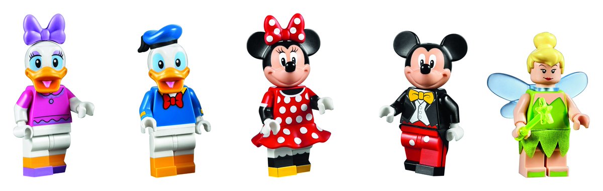 LEGO_Group's tweet image. Explore this LEGO replica of the WDW Resort, Disney rooms and minifigures. Coming September! lego.build/2blTvTs