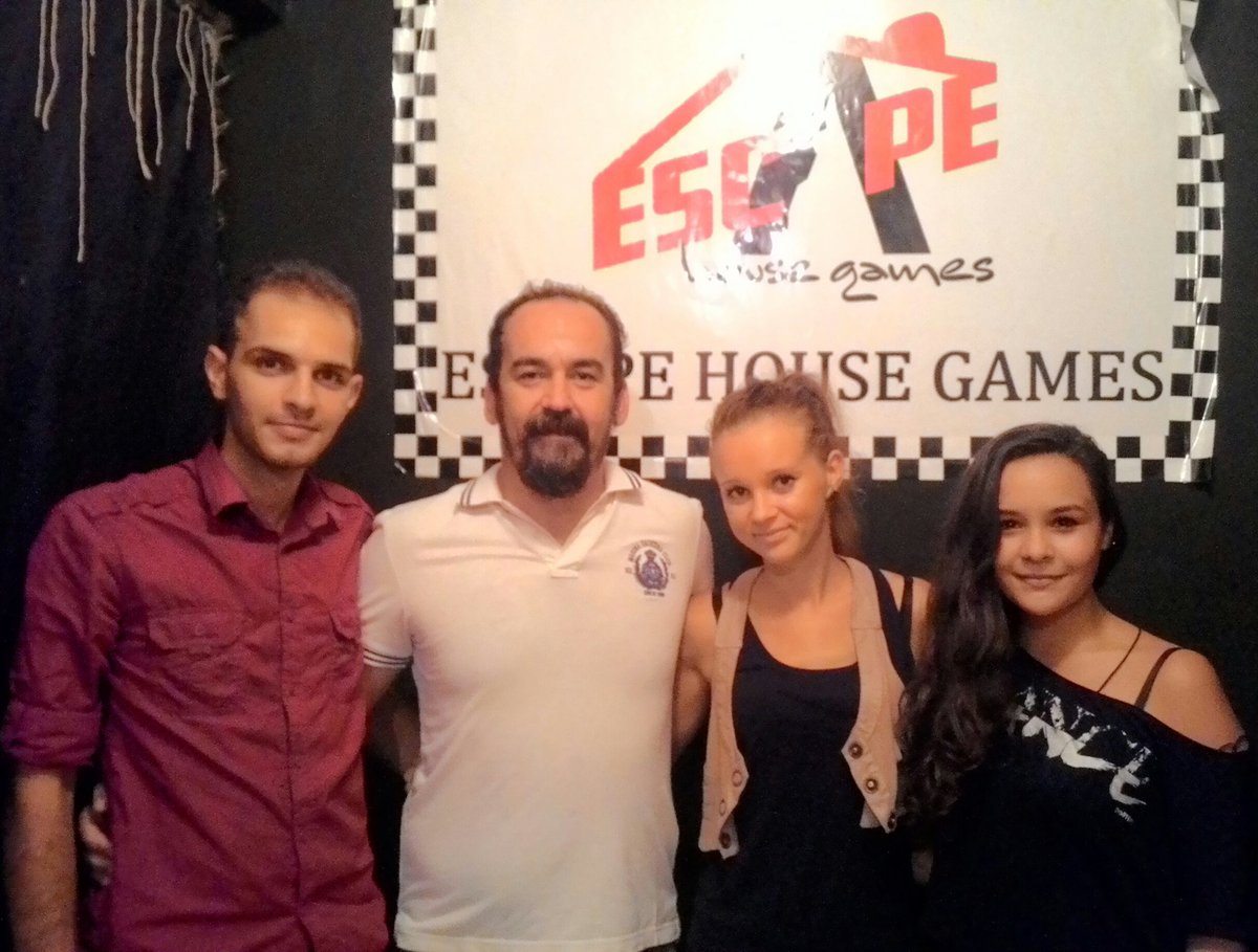 💀 Zombilere yakalanmadan kaçmak için rez.: 0553 024 3 888 
#kaçışoyunu 🏃 
#MarkAntalya #TerraCity #Expo16 #Işıklar